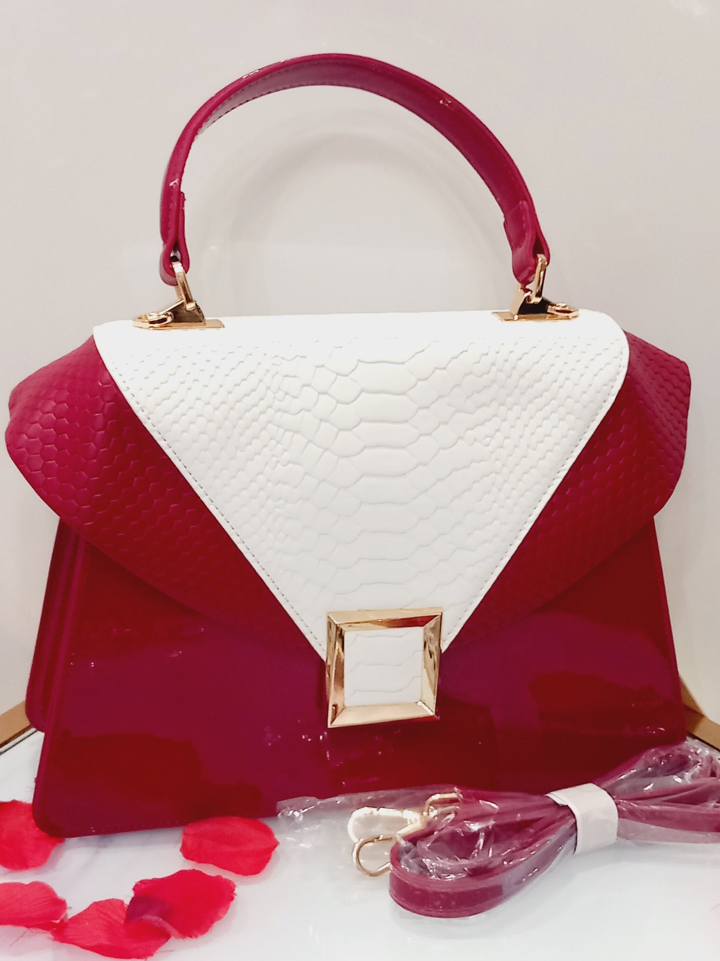 Sac à main noir ou rouge nouvelle collection
