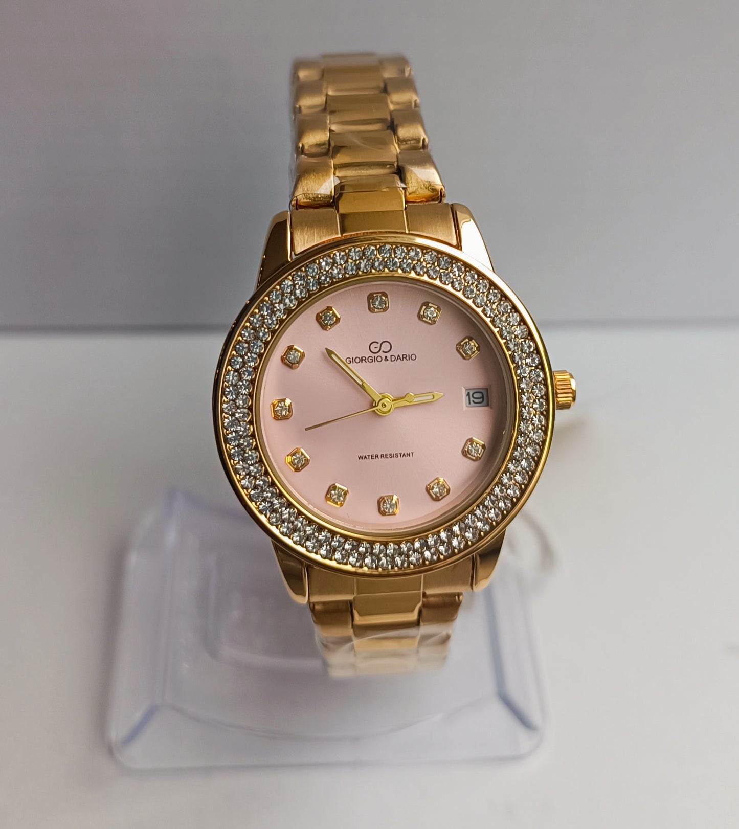 Montre femme ronde en acier inoxydable