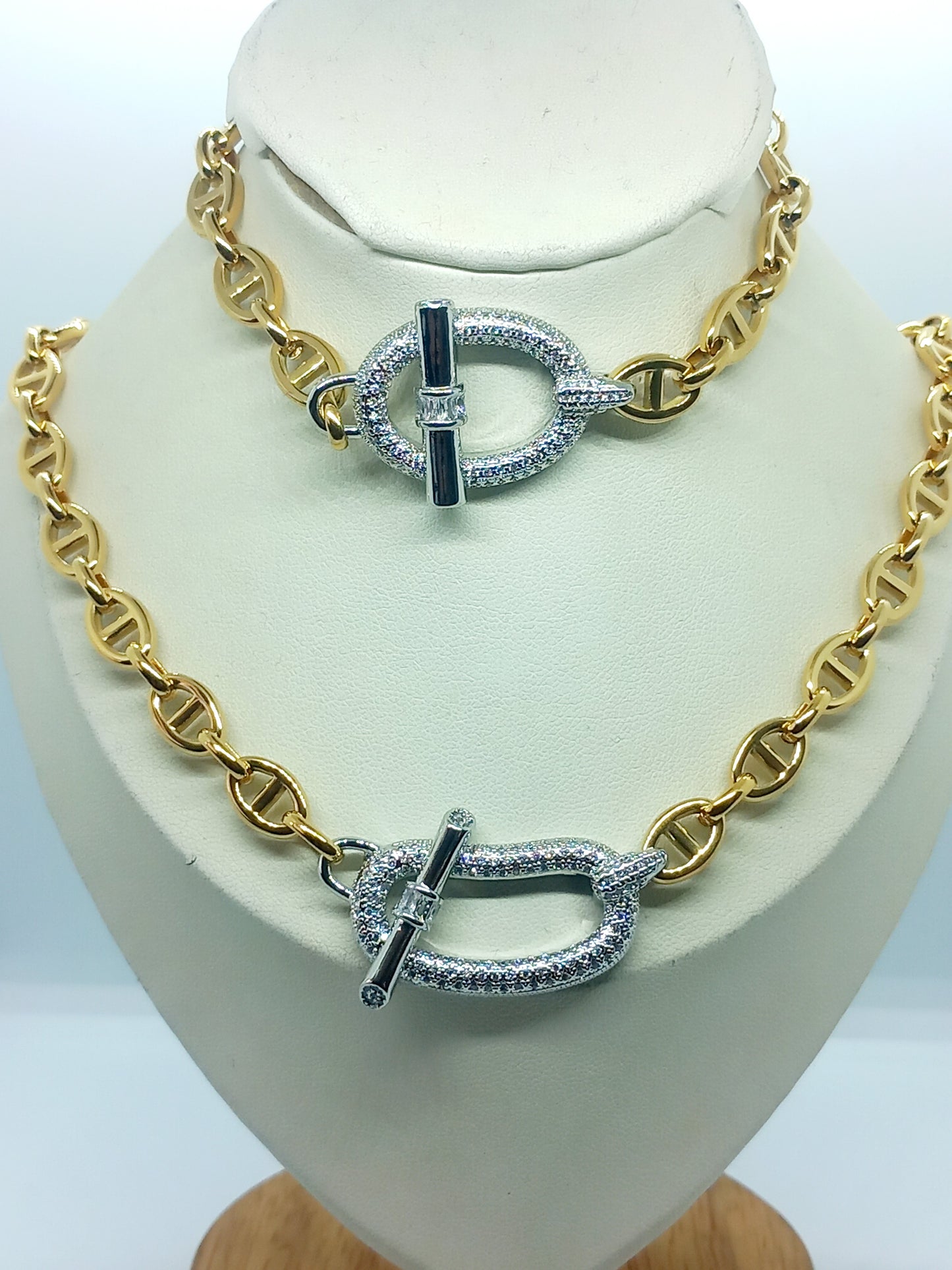 Parure H nouvelle collection deux pièces
