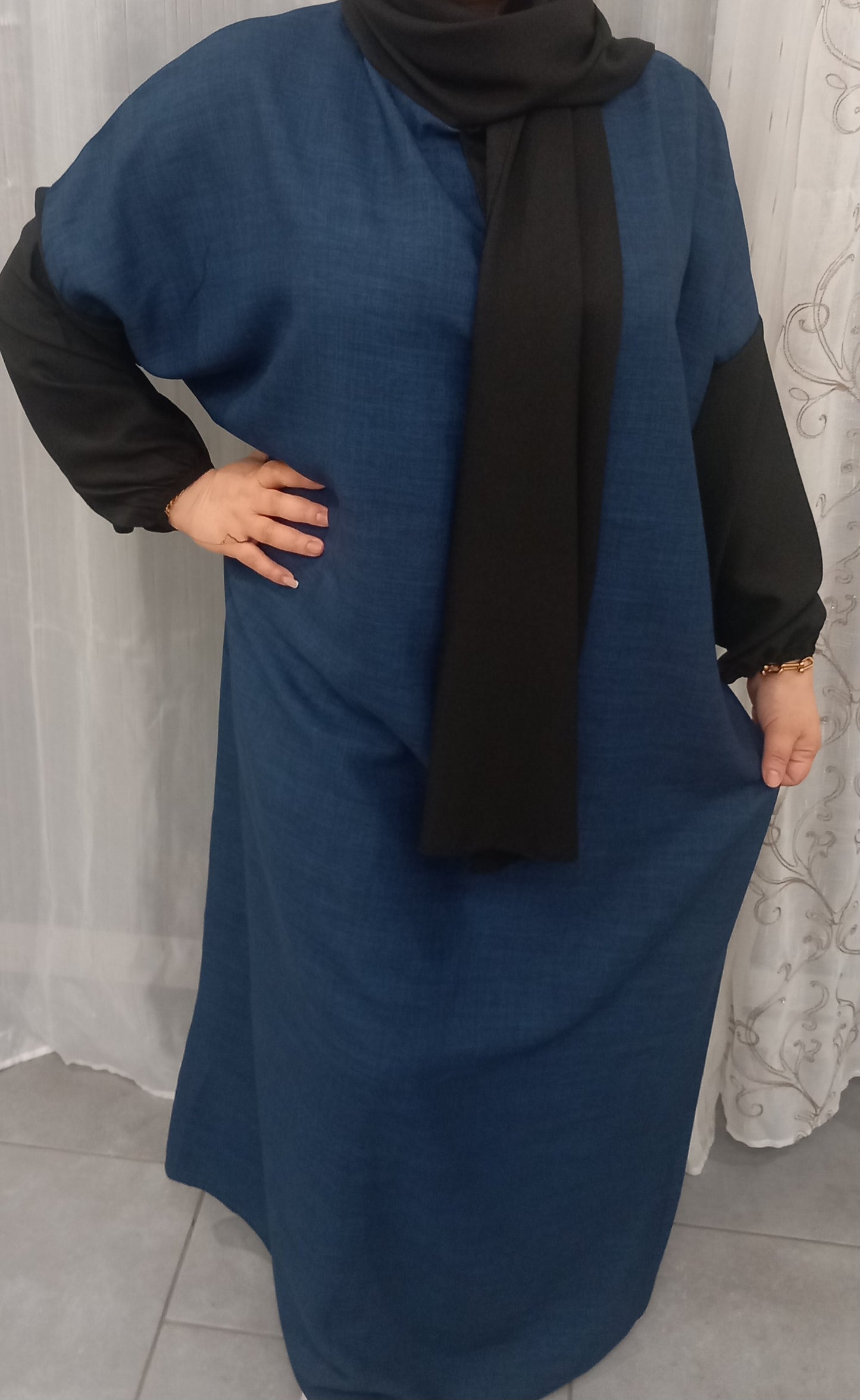 Abaya avec foulard taille standard nouvelle collection