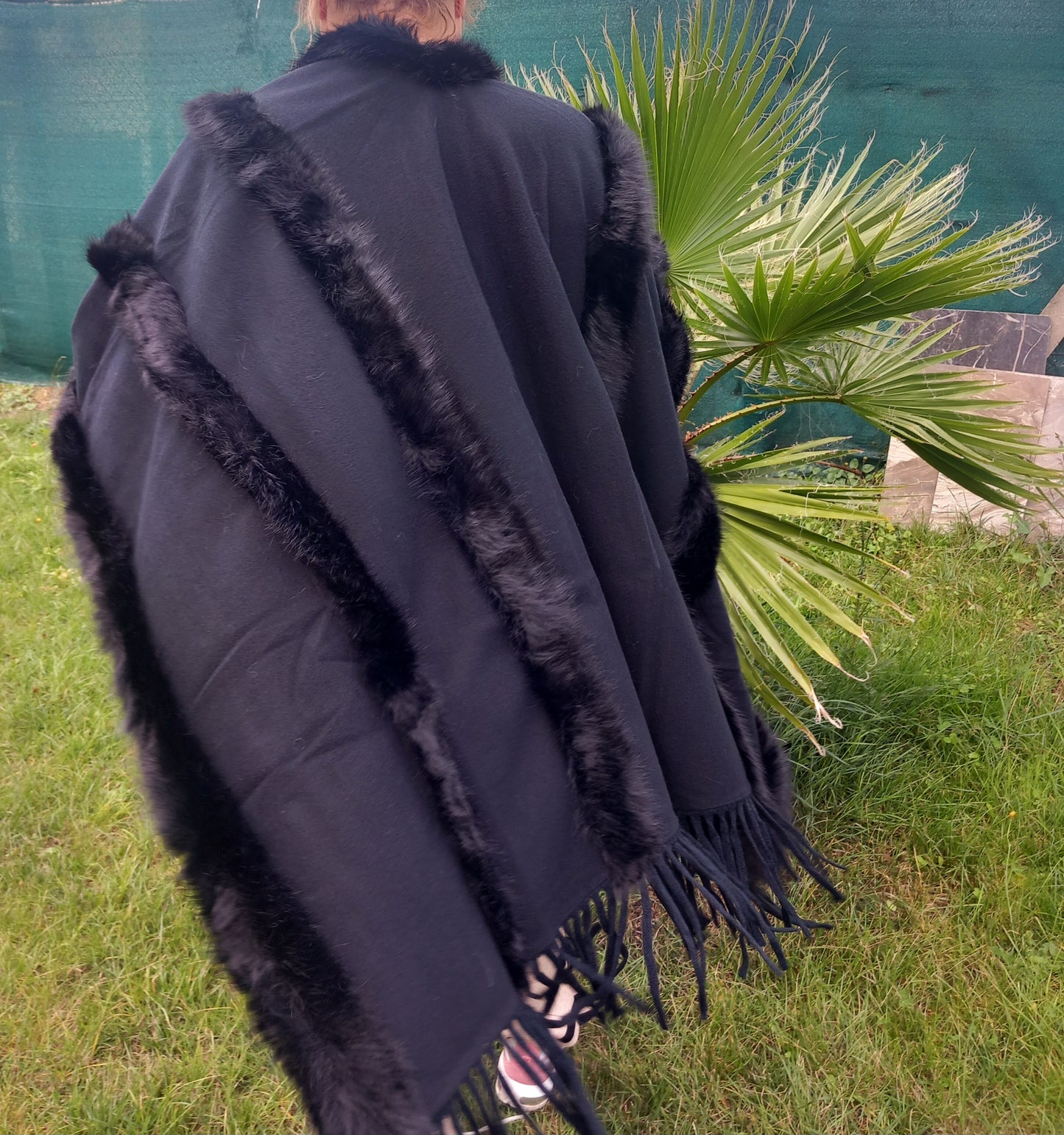 Grande cape chaux noir