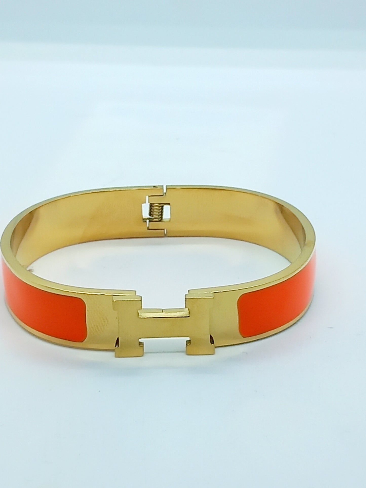 Bracelets H plusieurs couleurs