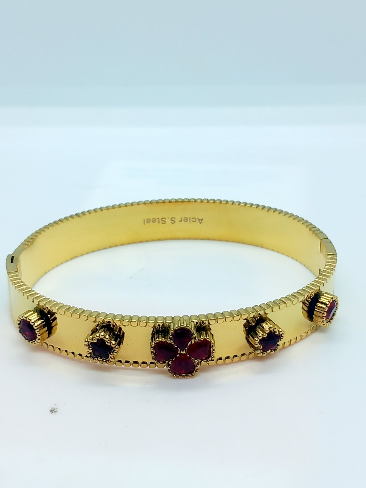 Bracelets trèfle nouveau modèle plusieurs couleurs