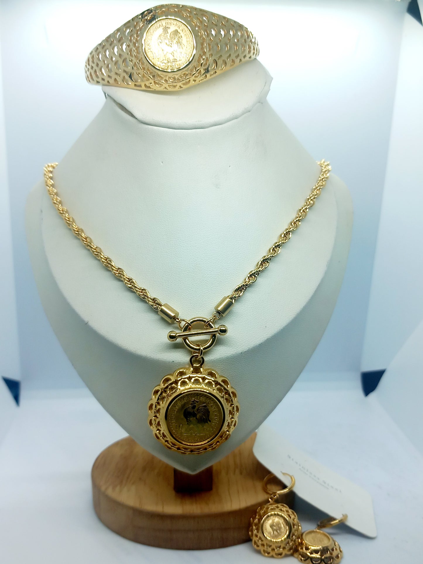 Parure louiza coq 3 pièces ça existe en bague