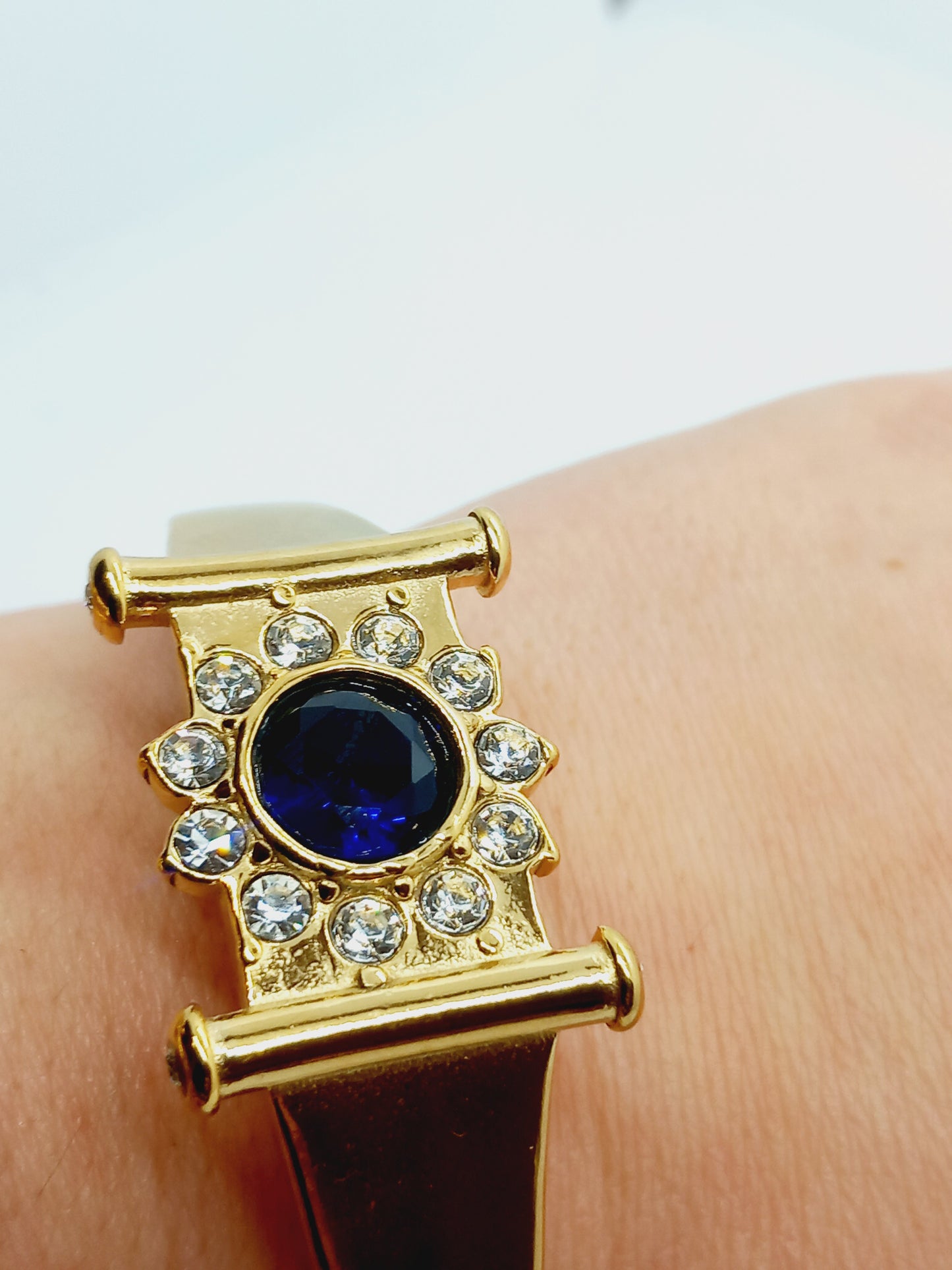 Bracelet avec diamant bleu nouvelle collection
