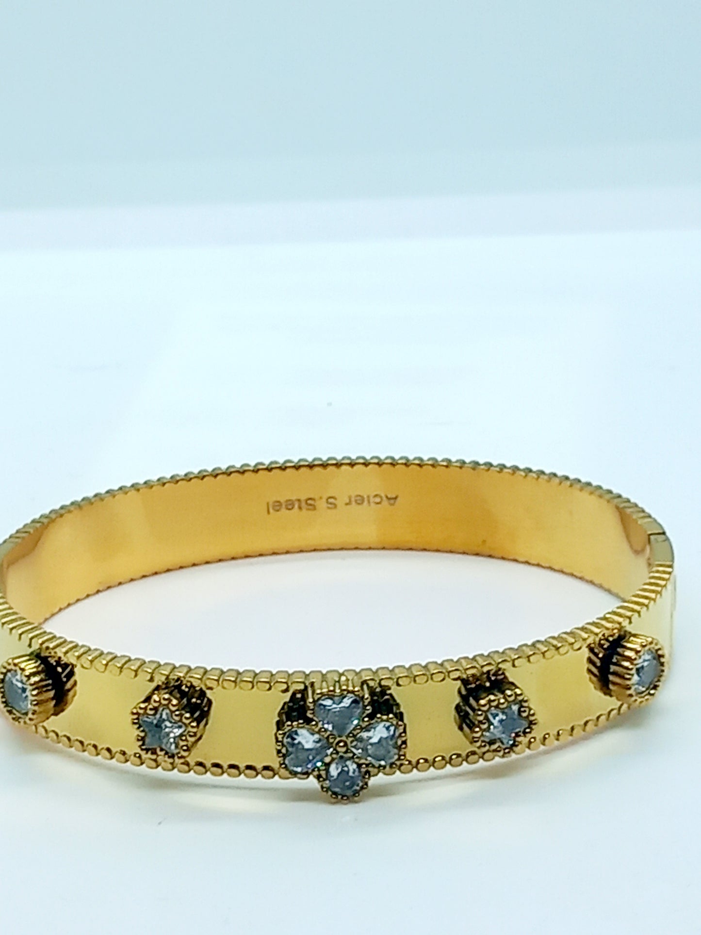 Bracelets trèfle nouveau modèle plusieurs couleurs