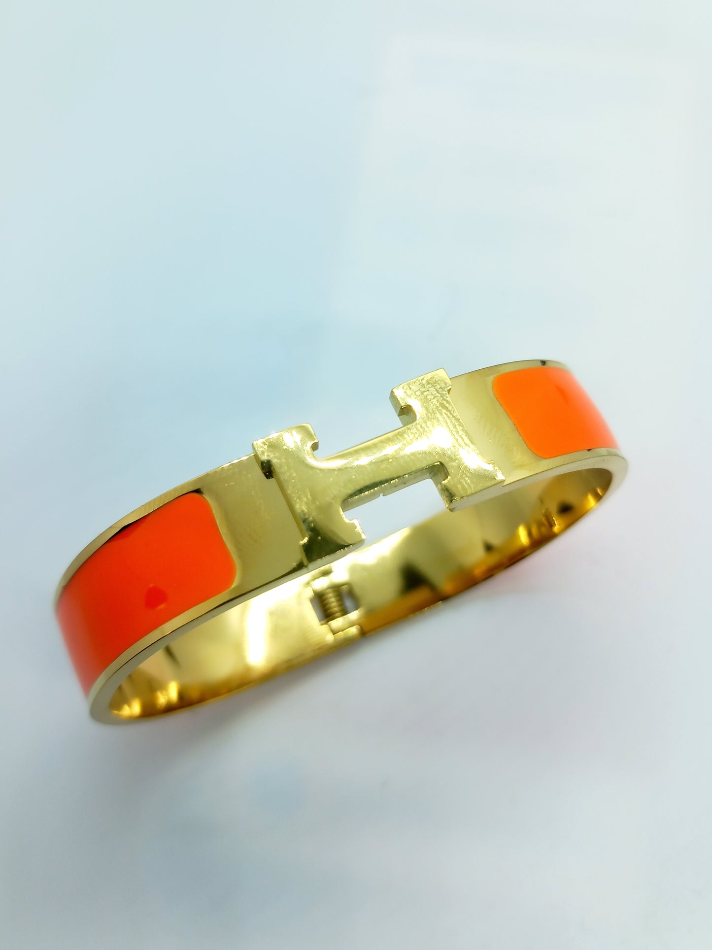 Bracelets H plusieurs couleurs