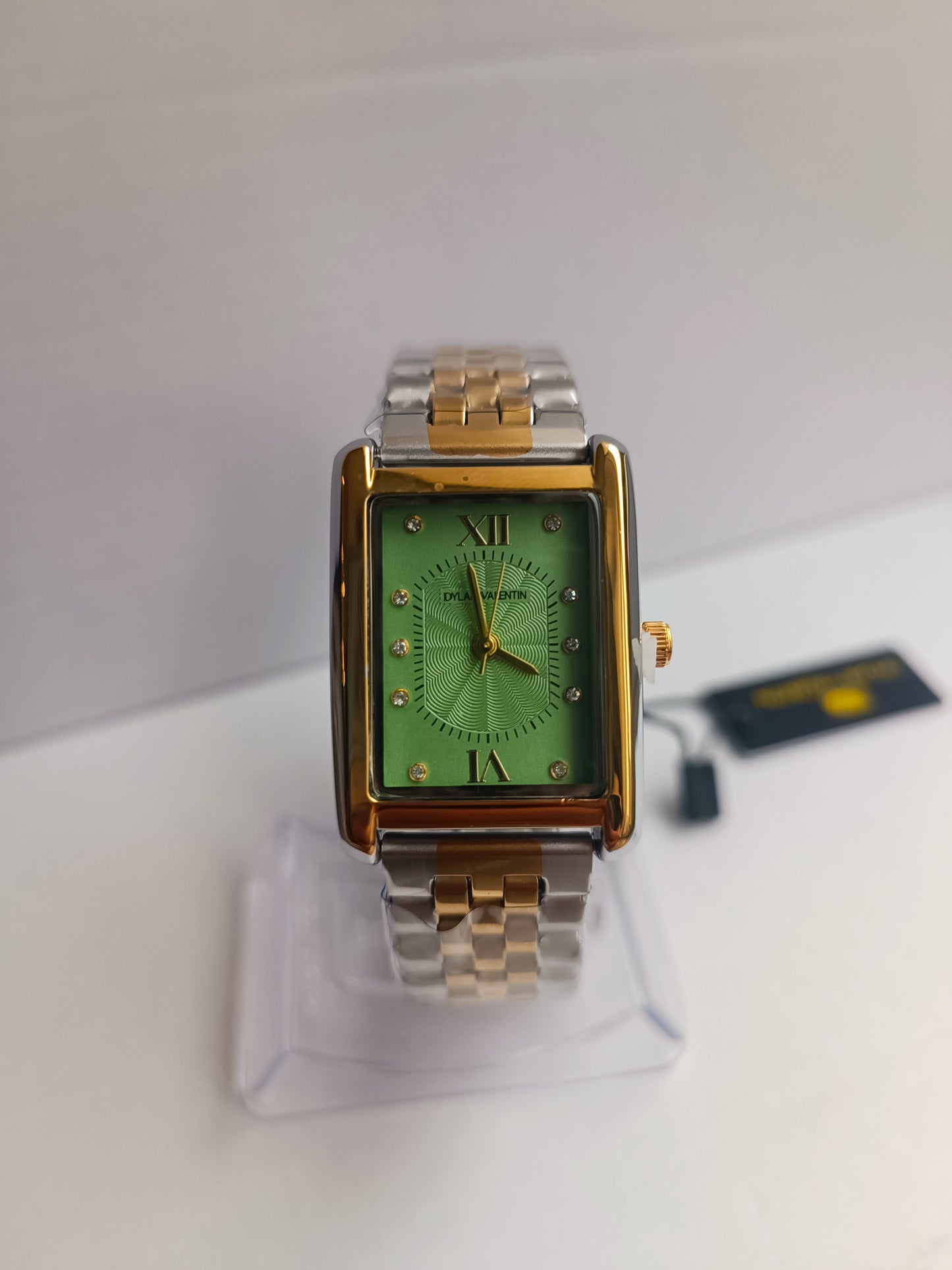 Montre femme carré en acier inoxydable