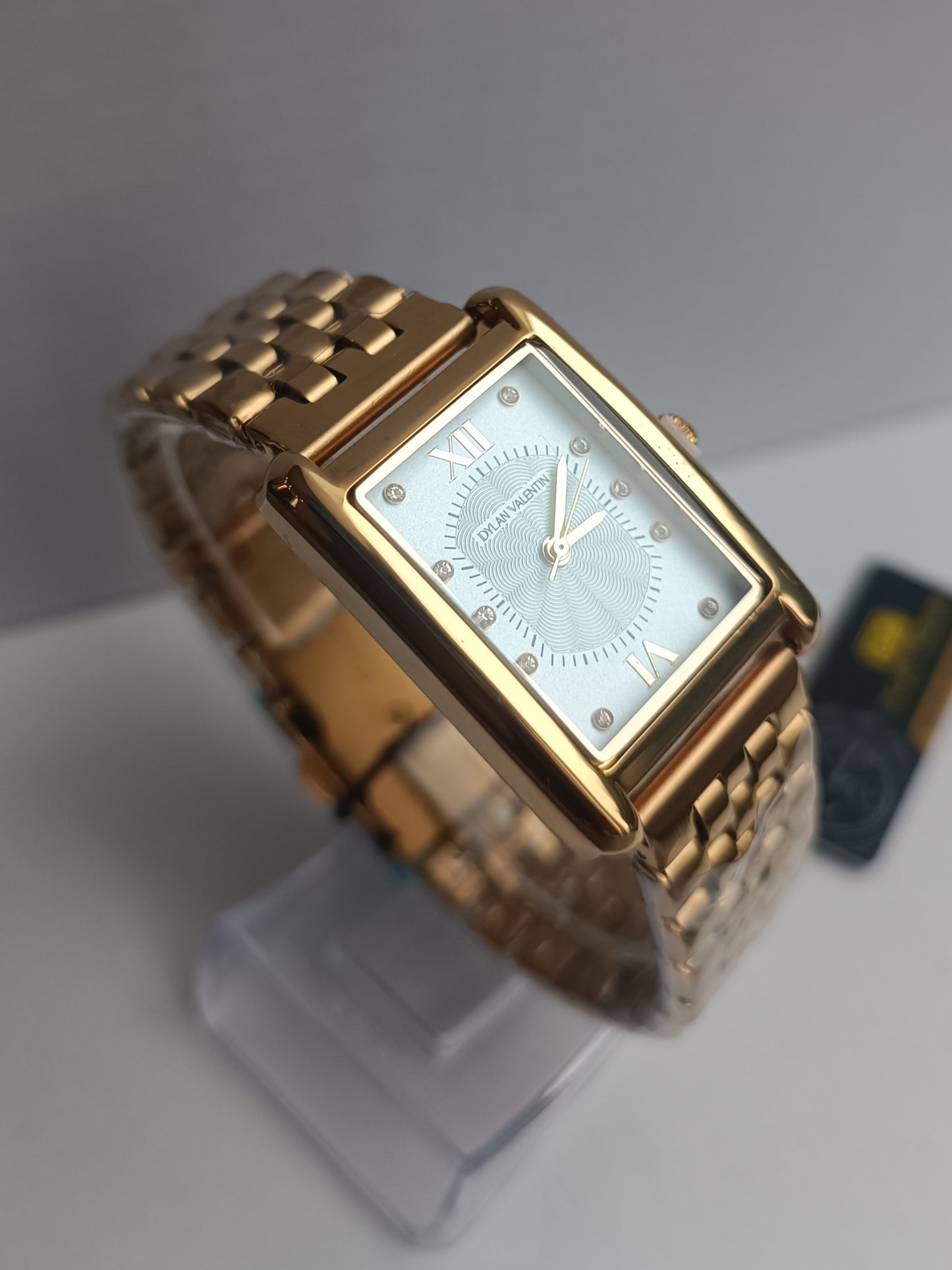 Montre femme carré en acier inoxydable