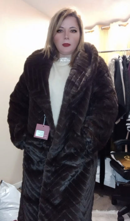 Manteau fourrure avec ceinture