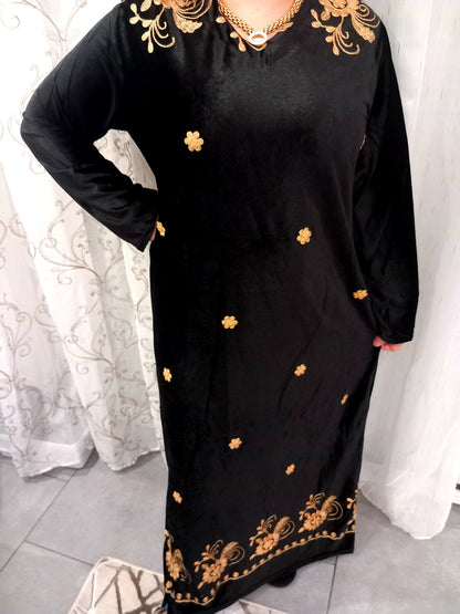 Robe brodé en velours nouvelle collection