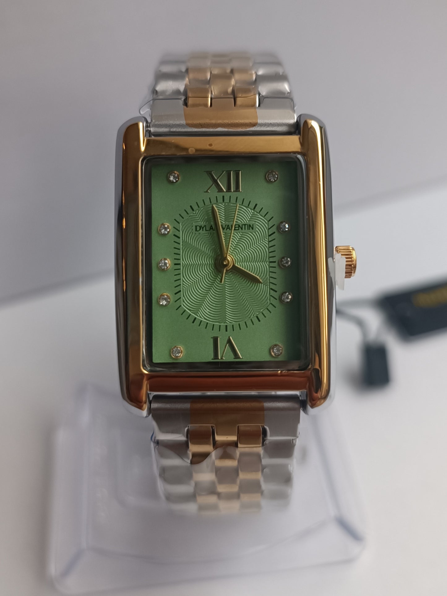 Montre femme carré en acier inoxydable