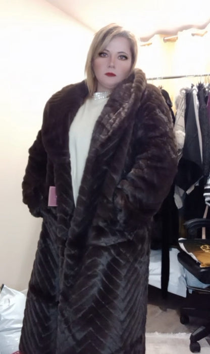 Manteau fourrure avec ceinture