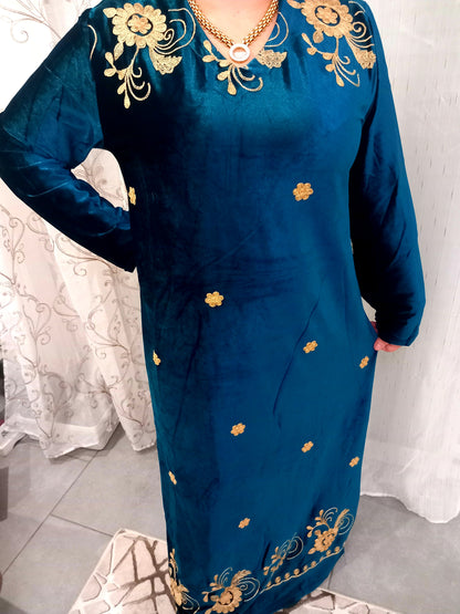 Robe brodé en velours nouvelle collection
