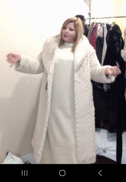 Manteau fourrure avec ceinture