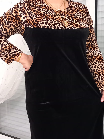 Robe léopard en velours