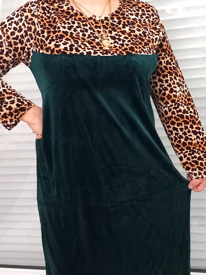 Robe léopard en velours
